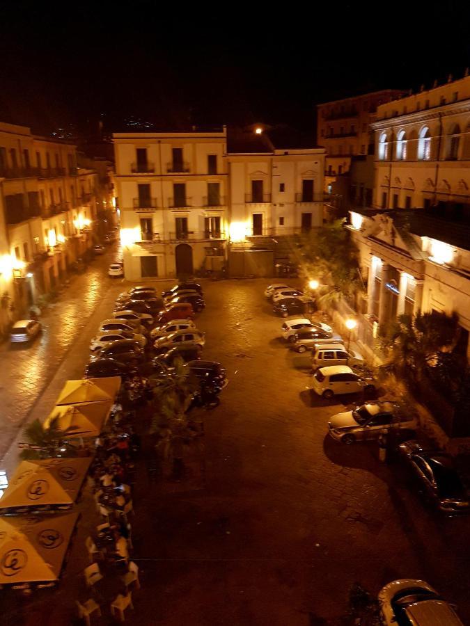 Sweet Home In The City Center Palermo Exterior photo
